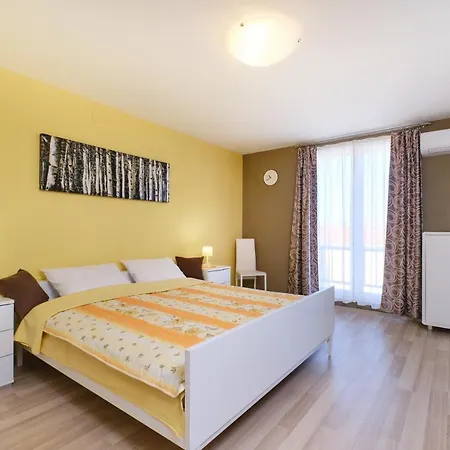 Crolos1 Appartement *